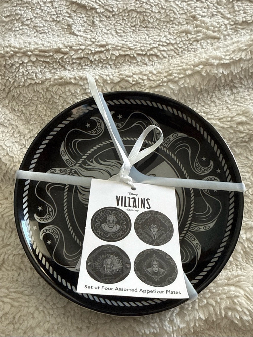 Disney Villains Ceramic Appetizer Plates 6 in (Set of 4) Zrike Brands NEW